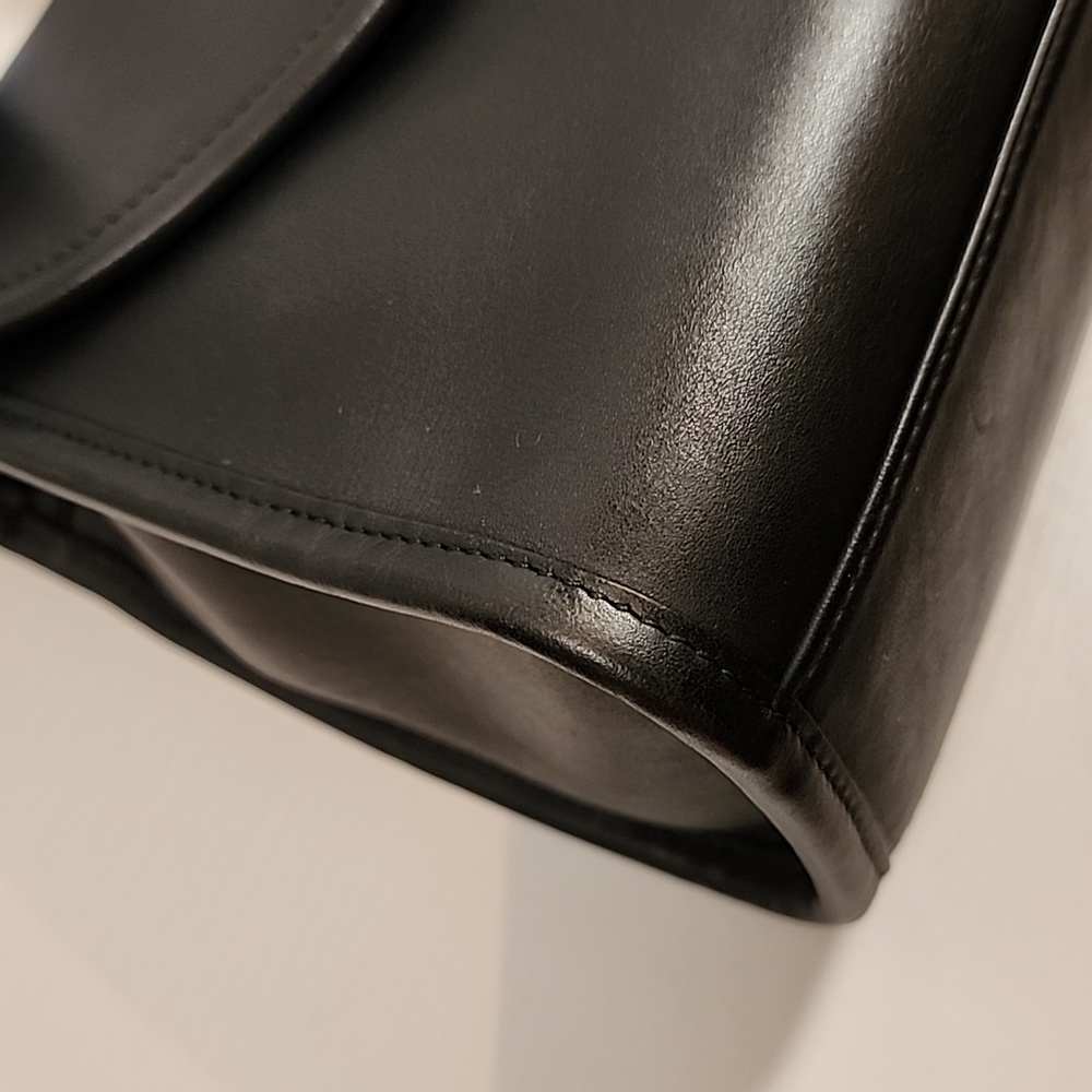 Sold Vintage Coach Regina #9983 - Picture 12 of 17